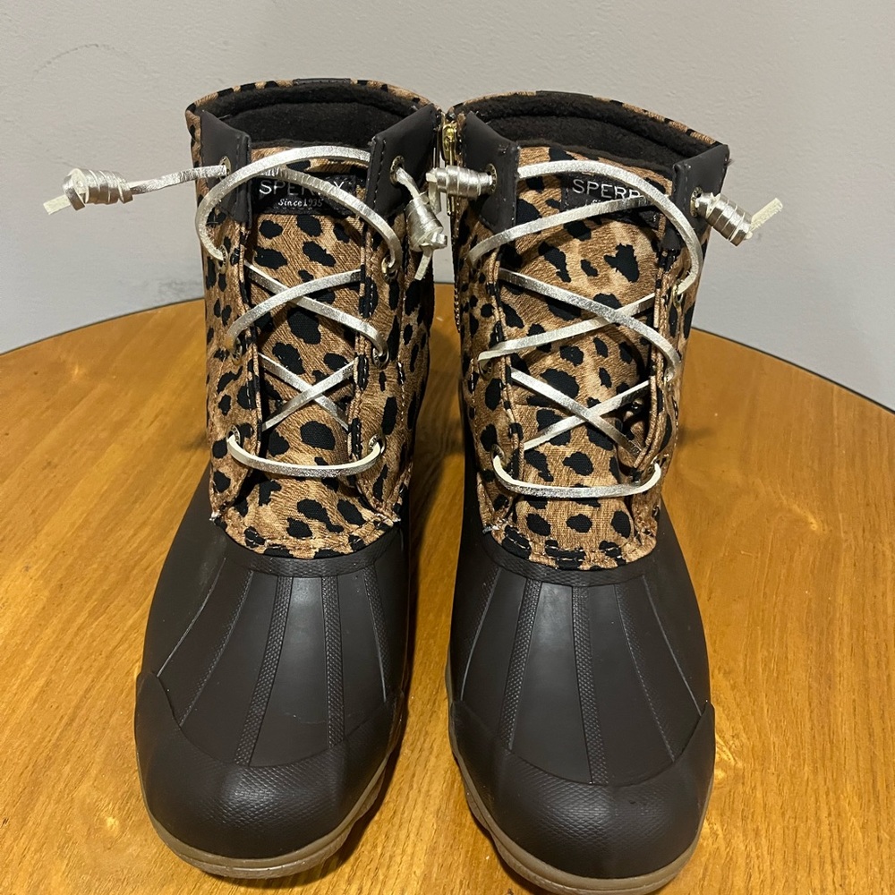 Sperry - Picture 10 of 12